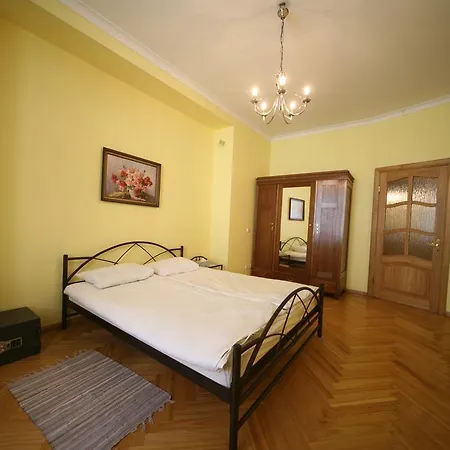 Sunny Two Bedroom Appartement Riga